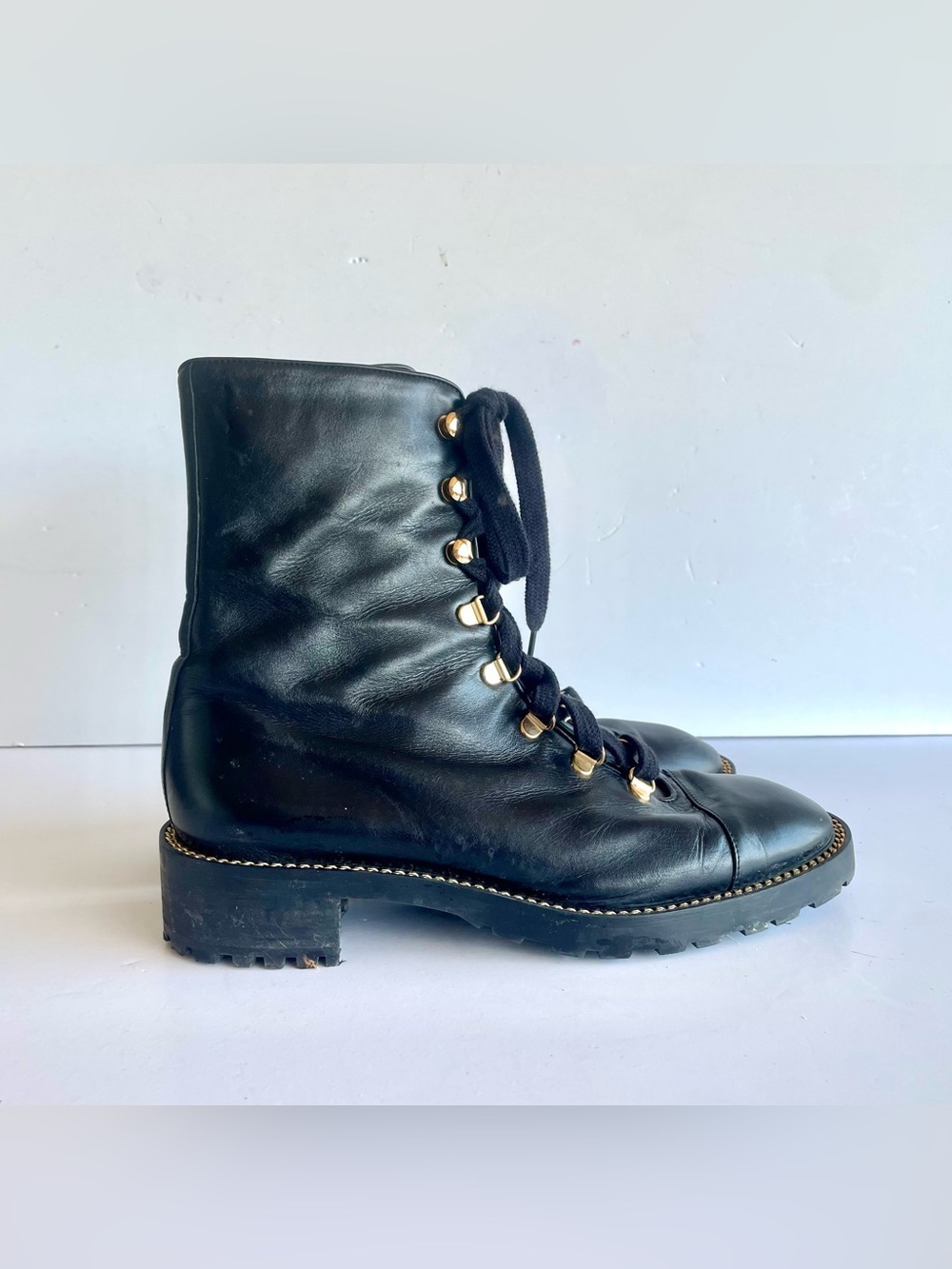 Stuart Weitzman Women's Kolbie Leather Combat Boots Size 8B/38.5
